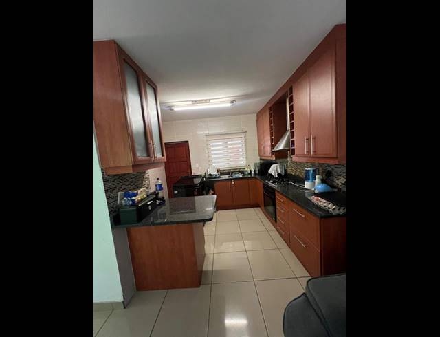 2 BEDROOM PROPERTY TO RENT IN LONEHILL